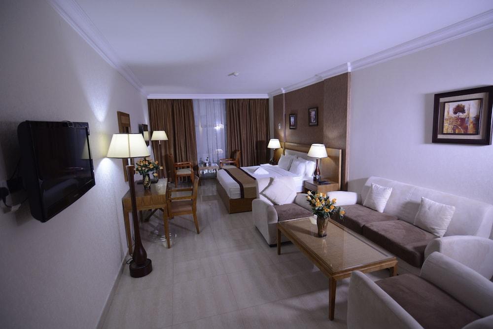 City Center Hotel Mawalih Екстер'єр фото