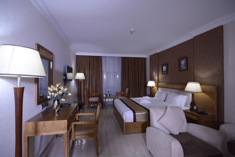 City Center Hotel Mawalih Екстер'єр фото