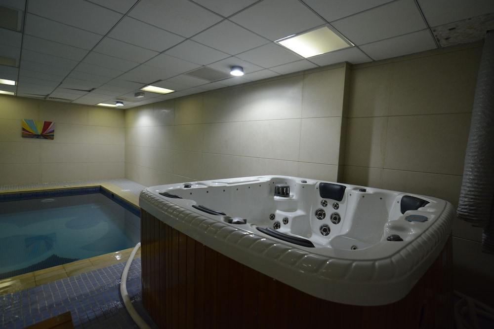 City Center Hotel Mawalih Екстер'єр фото